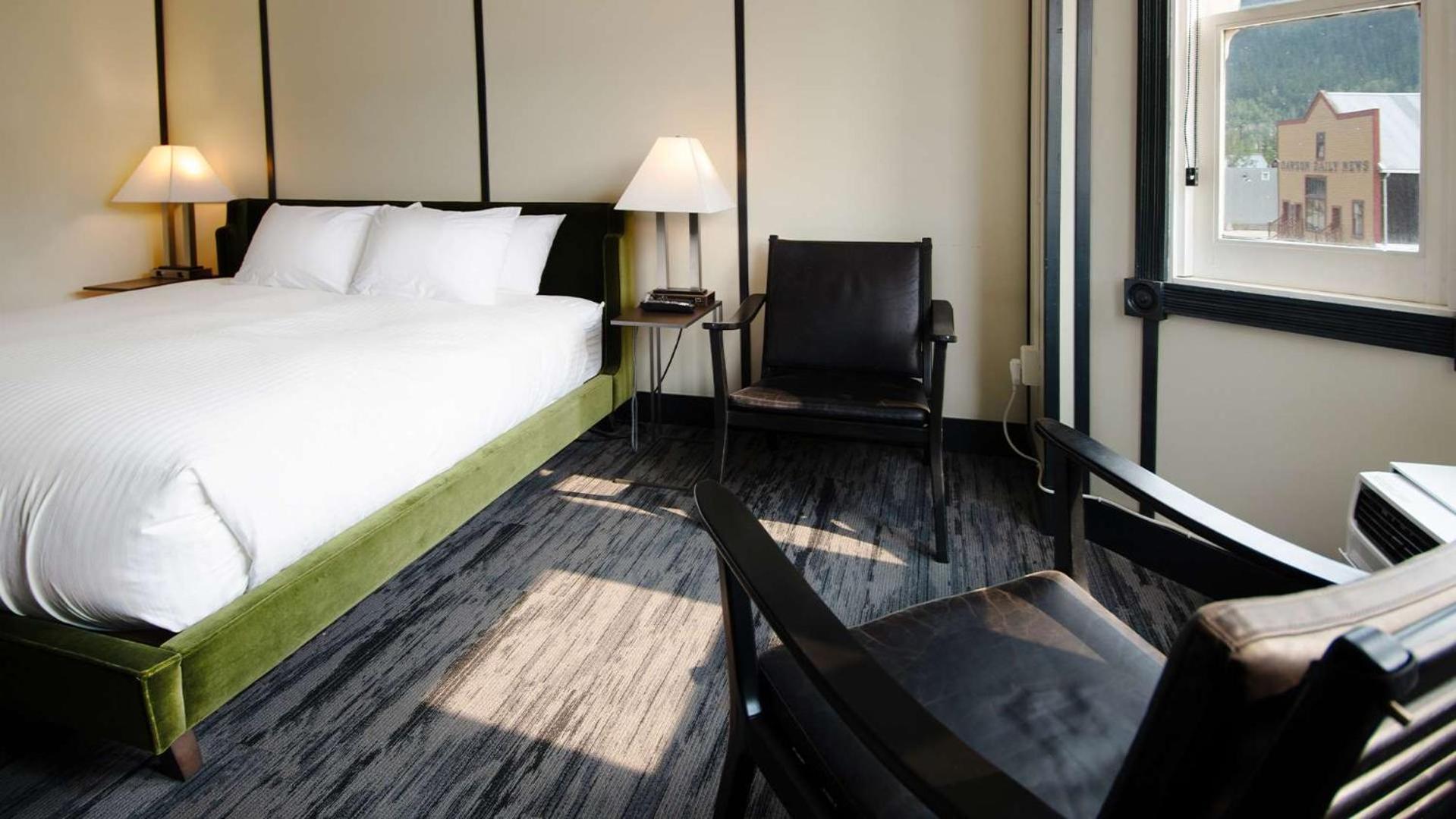 Midnight Sun, A Coast Hotel Dawson City Buitenkant foto